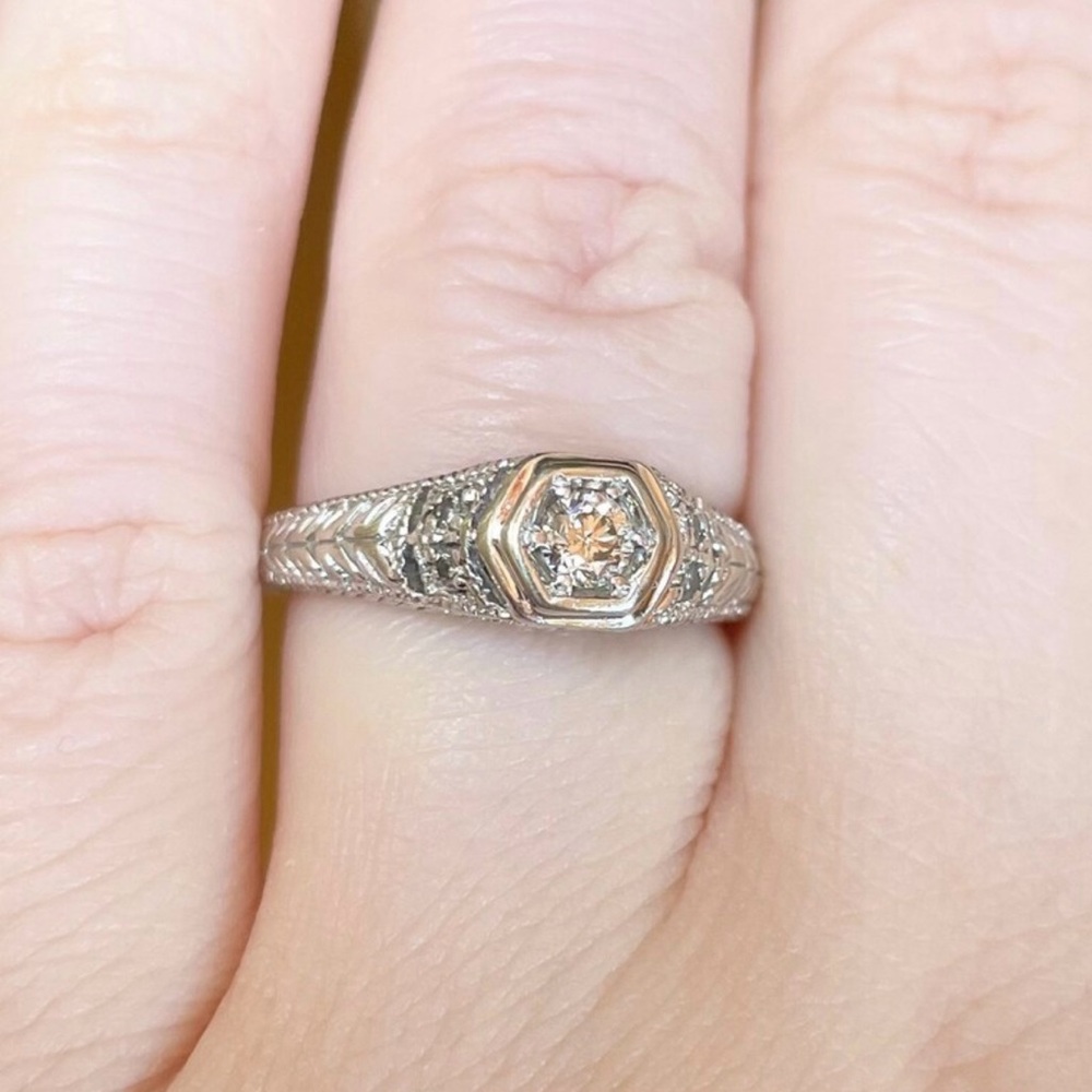 14K White Gold Art Deco Diamond Engagement Ring, Size 6 - Picture 2 of 10